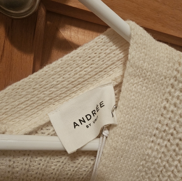 NWT Oversized Cardigan - Picture 4 of 4